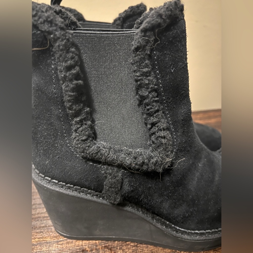 Sam Edelman platform boots